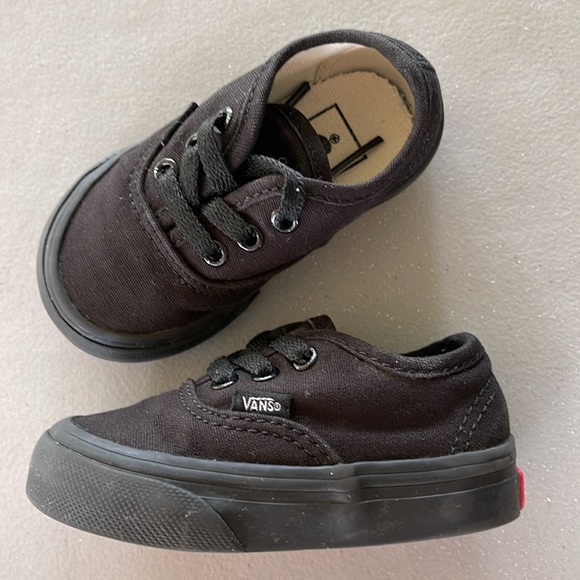 Vans Authentic Triple Black Size 4 Toddler Lace Up Sneakers - Trainers - Picture 16 of 16